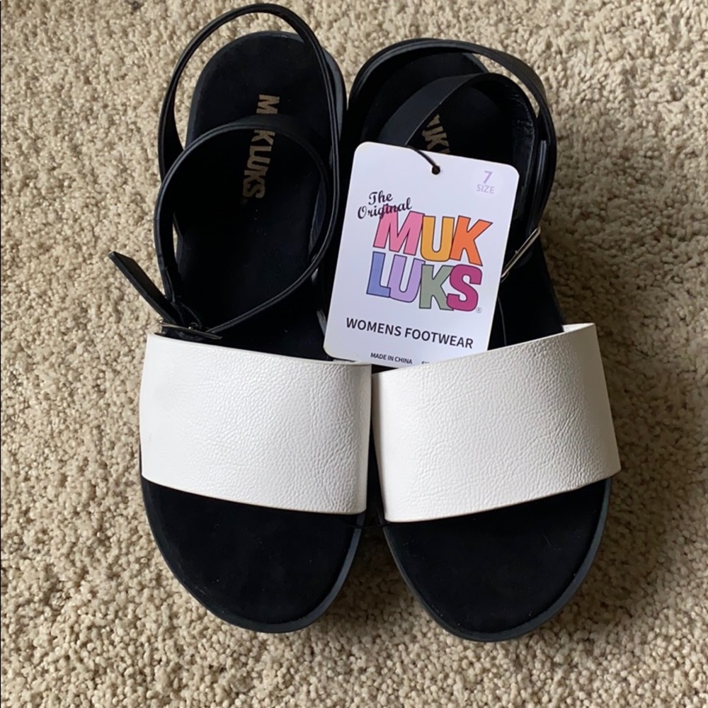 Brand new! MUK LUKS Sandals